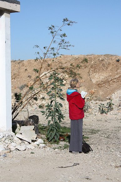 Lady Praying on Base 2