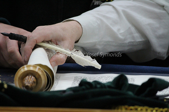 Completing the Holy Scroll 4