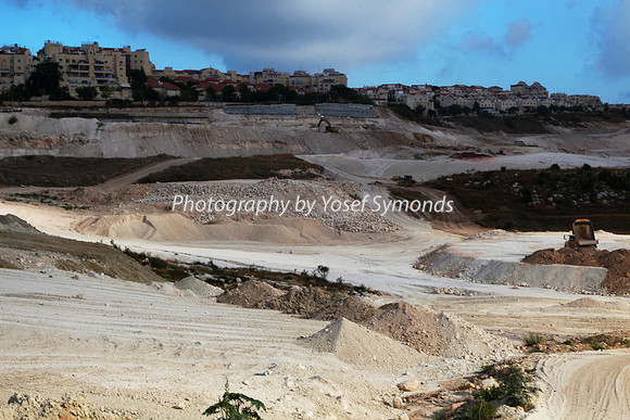 Mishkafayim 2014 Q3 7998A