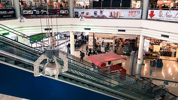 Stairs and Escalators - Ramle Mall 13