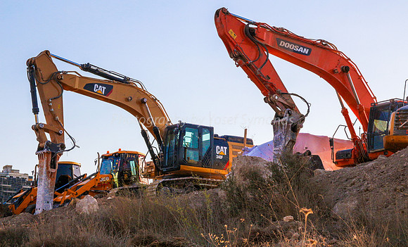 Construction Equipment - Mishkafayim 2