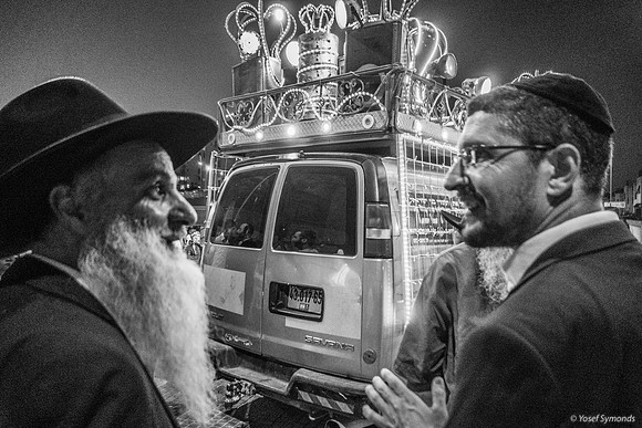 Much to Discuss at Sefer Torah Procession 220817-2