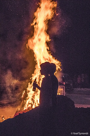 Drinking at the Fire 190522-3
