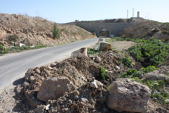 Approach Road 3