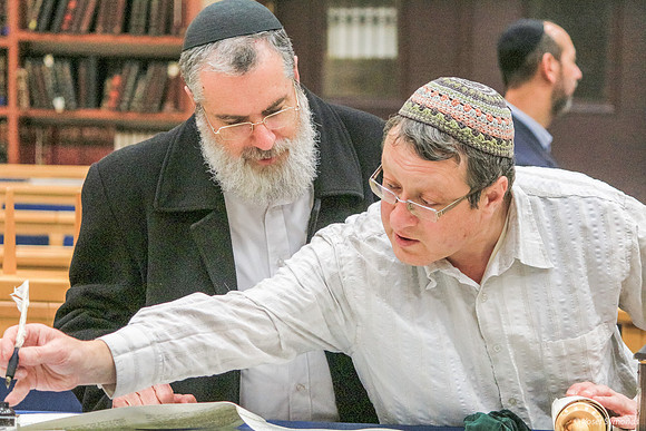 Hachnasat Sefer Yehoshua at Ohr Shalom