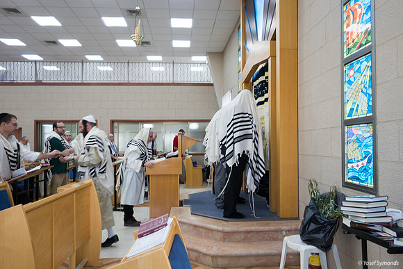 Kohanim Preparing to Bless the Congregants  191020-1