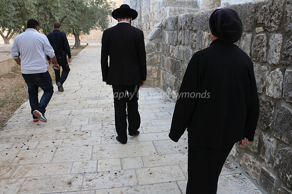 Wakf-Police-Hareidi Man-Jewish Woman