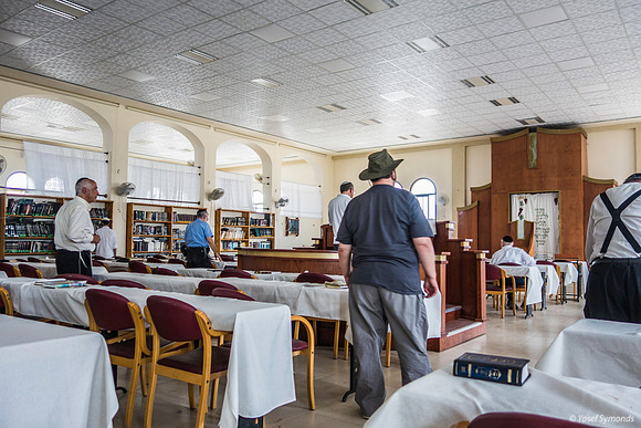 Afternoon Prayers in the Synagogue 191015-1
