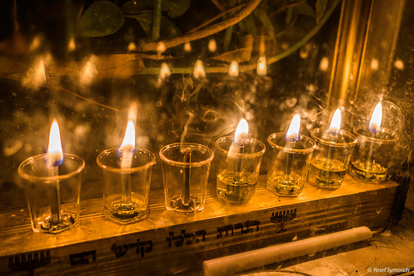 Smoking Candle 191228-2