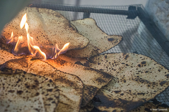 Matza Just Out of Oven 190408-2