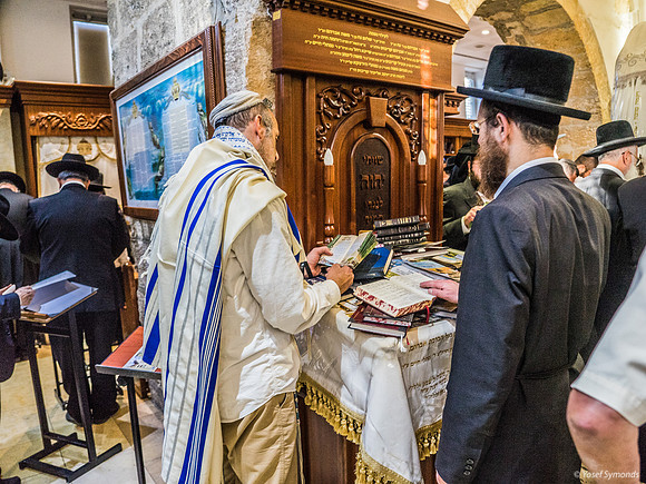 Prayer Is Order of Day 221107-9