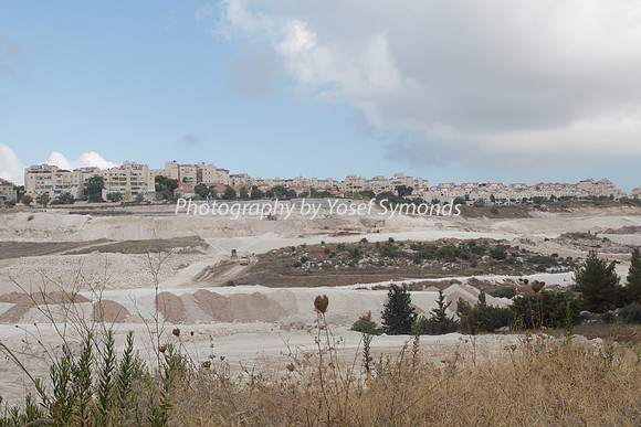 Mishkafayim 2014 Q3 8009