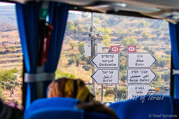 Signage at the Cross-Roads 220615-1