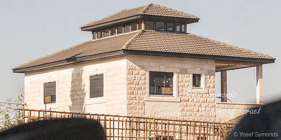 Arab Homes 220615-11