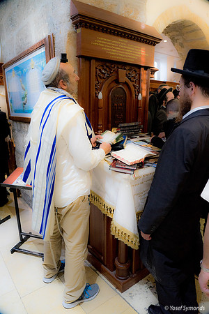 Prayer Is Order of Day 221107-12