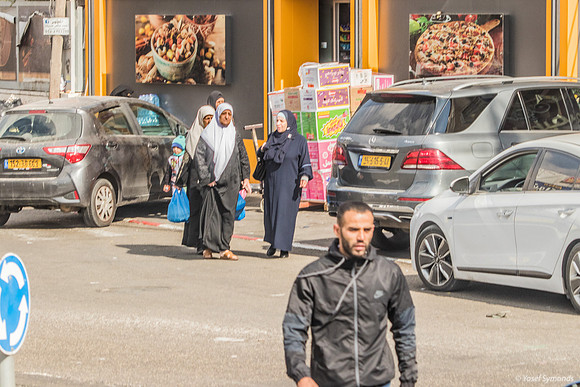 Shopping Center Beit Hanina 221107-2