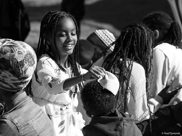 Sibling Play 221123-2