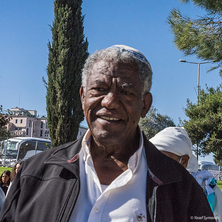 Man Portrait 221123-11