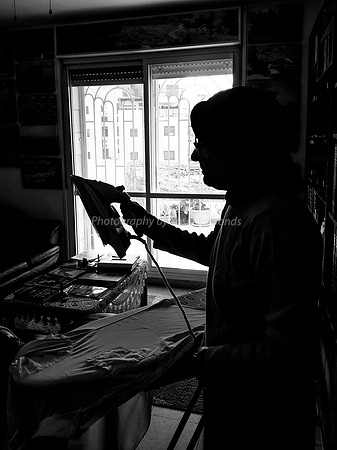 Lady Ironing 181219-2