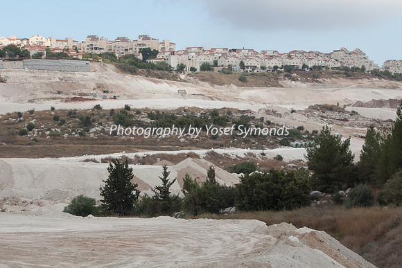 Mishkafayim 2014 Q3 8015