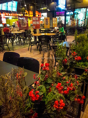 Outside Walkway Shaar Hair Mall Beit Shemesh 5
