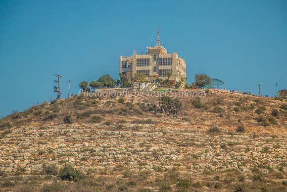 Zar Residence on Hill 180927-1