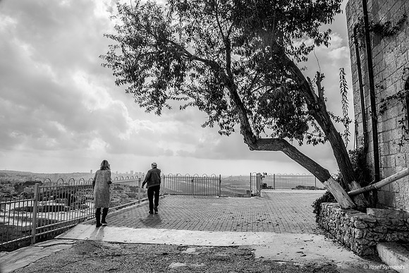 Looking Towards Jerusalem 221107-1