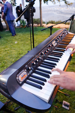 Keyboard Playing for Wedding at Psagot Winery Binyamin 19