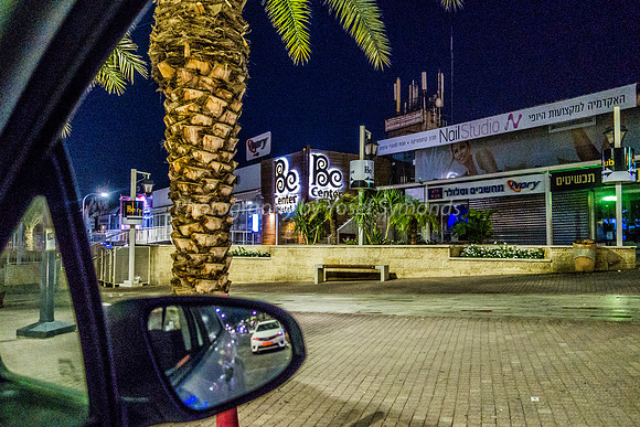 Lagoon Shops at Night 181008-1