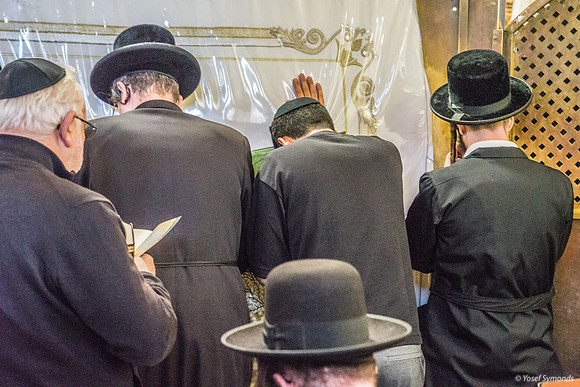 Prayer Is Order of Day 221107-7