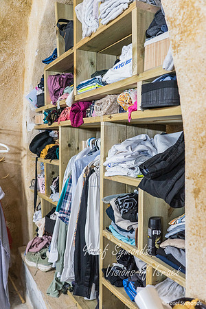 Built-In Cupboards 260927-2