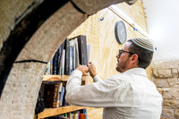 Home Library 260927-1