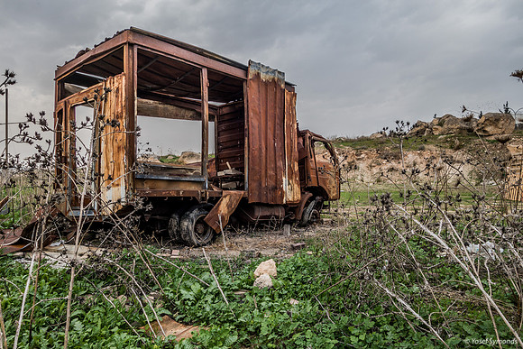 Abandoned Truck 201214-18