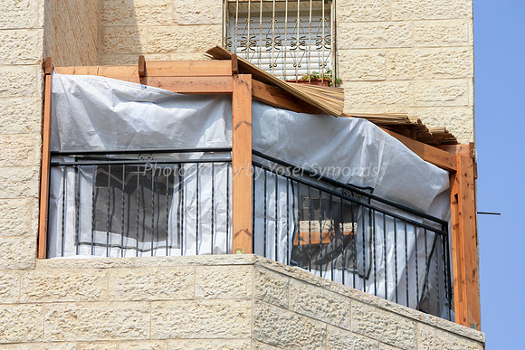 Dangerous Sukkah