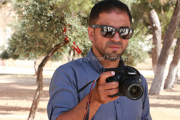 Wakf Hi-Tech Assistant Watches for Jewish Prayer 1
