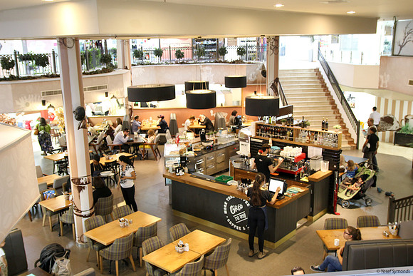 Restaurant in Jerusalem Mall 1