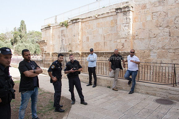 Guard of Honor for Jews 2