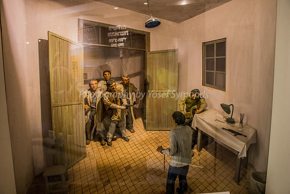 Model of Eldad's Escape 1