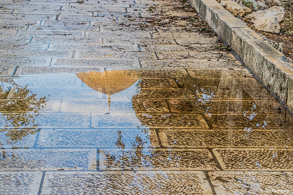 Reflection of Dome of Rock 181115-4