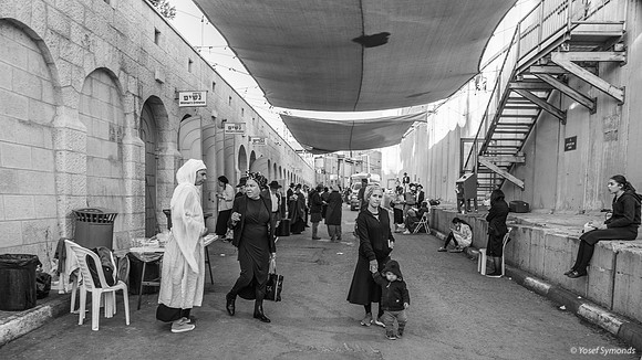 Outside the Kever 221107-2