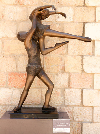 Dancers 1