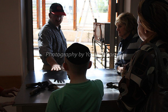 MatzaMaking-MaorSeniors_7292