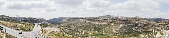 Panorama from Maavar Michmash Route #60 190423-2
