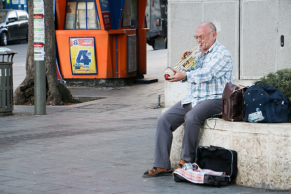 Trumpeter at Central Bus Station Jerusalem 3