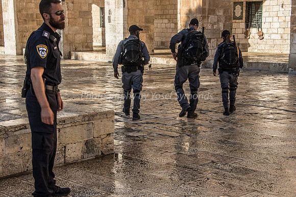 Four Policemen Ahead 2