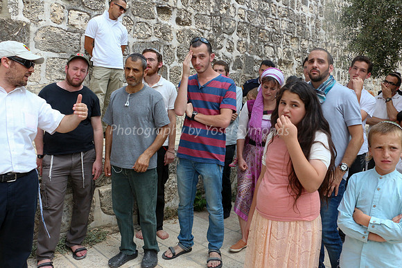 Jewish Visitors on East Side 3