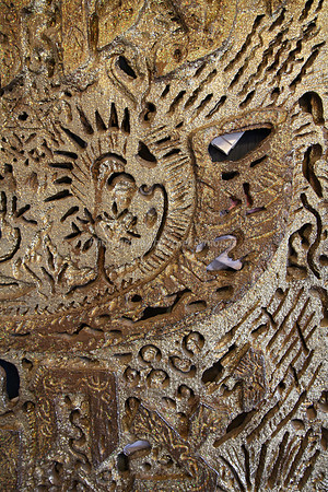 Notes in Engravings of Holy Ark Doors 3