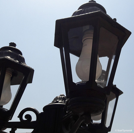 Lamp Post 1608-1