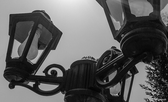 Lamp Post 1608-2