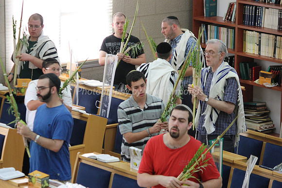 121002-OhrShalom8am_Sukkot_8059